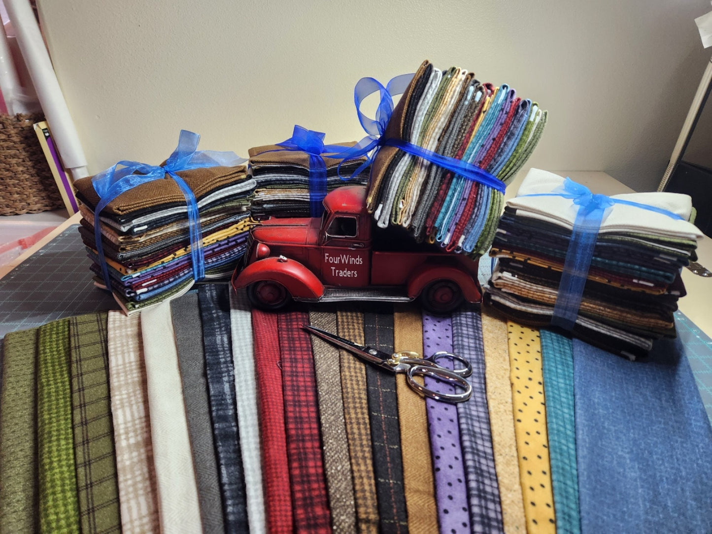 Woolies Flannel - Mixed Prints *Fat Quarter Bundle - 20 Pieces* By: Bonnie Sullivan & Maywood Studio