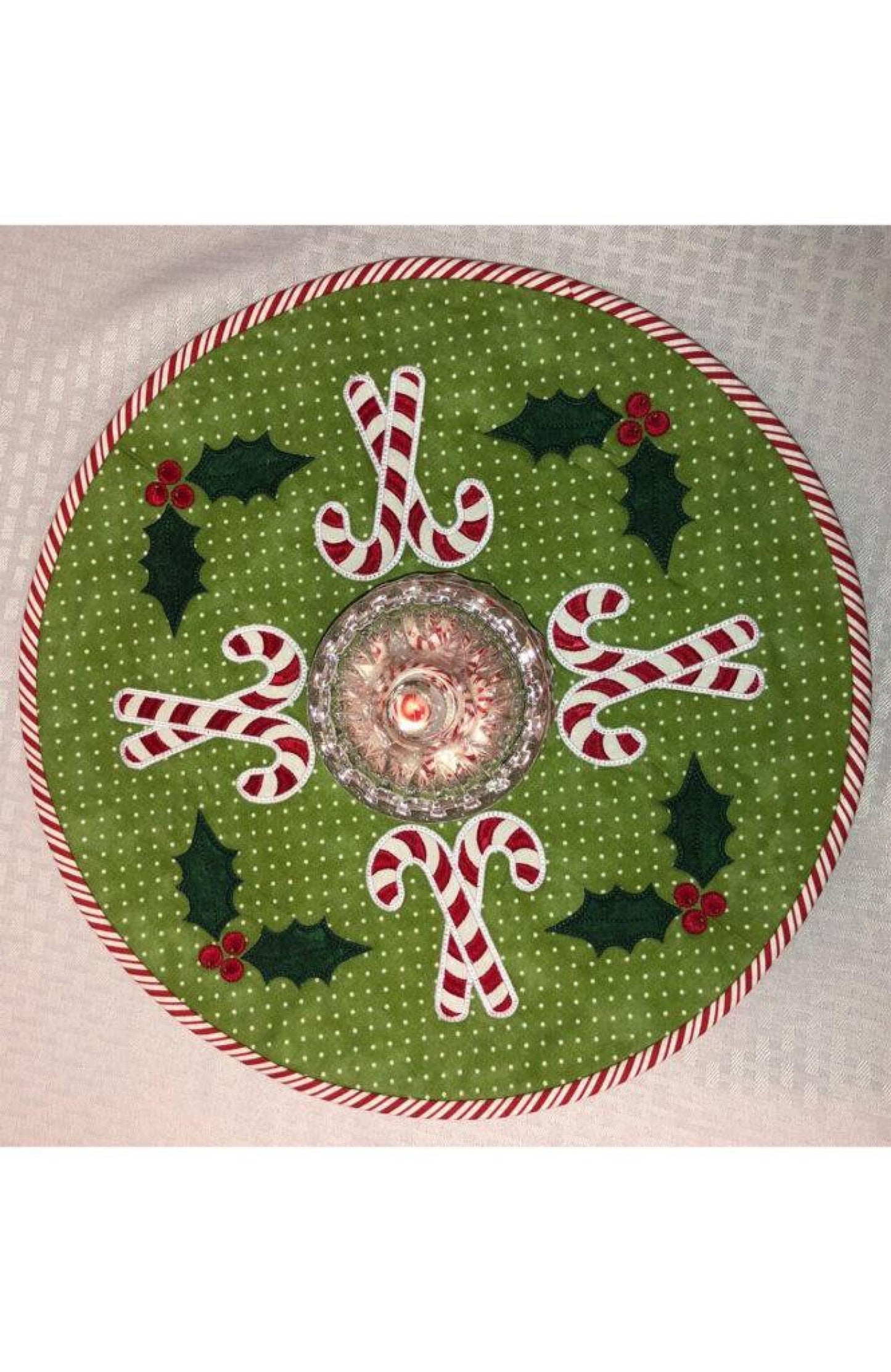 Petite Table Toppers Collection #3 - Winter Holiday*Machine Embroidery CD* From: Janine Babich Designs