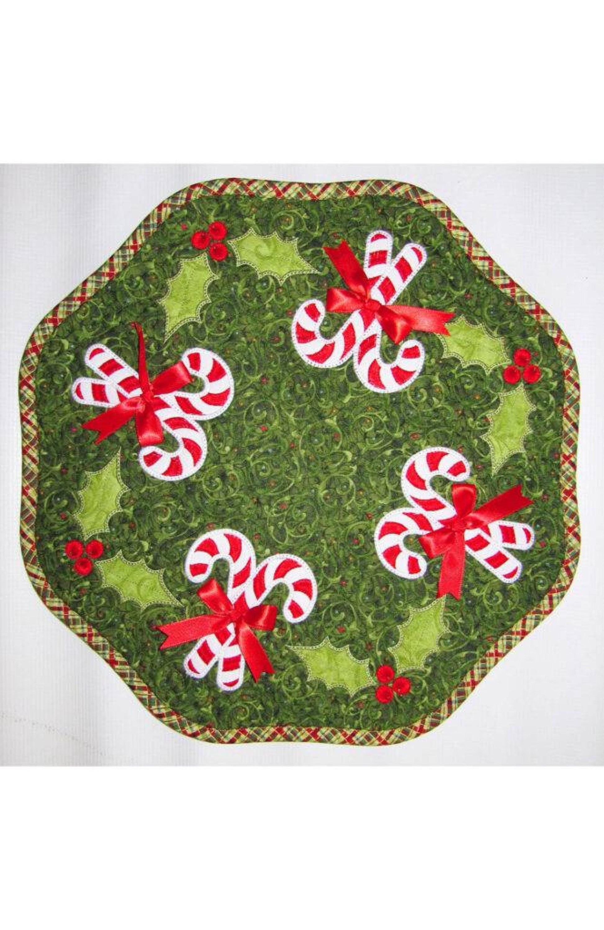 Petite Table Toppers Collection #3 - Winter Holiday*Machine Embroidery CD* From: Janine Babich Designs